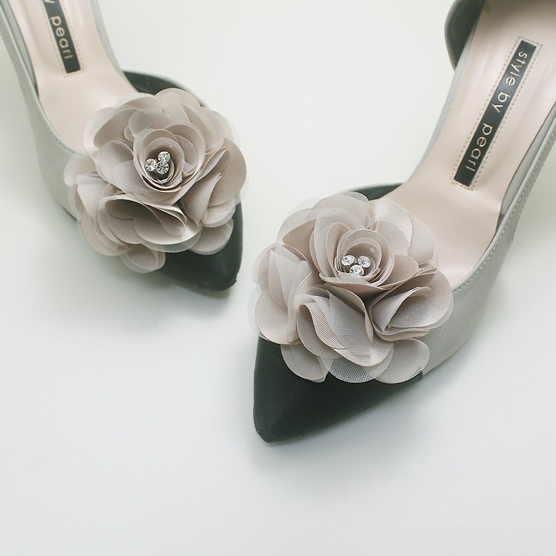 Decorative  mocha flower Bridal Shoe Clips  for Wedding Party - 鞋垫/周边 - 其他材质 卡其色