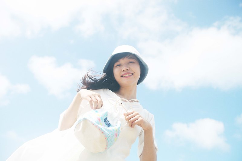 SummerLook - 帽子＋水桶包 组合优惠 (全馆花色皆可选择) - 侧背包/斜挎包 - 棉．麻 蓝色
