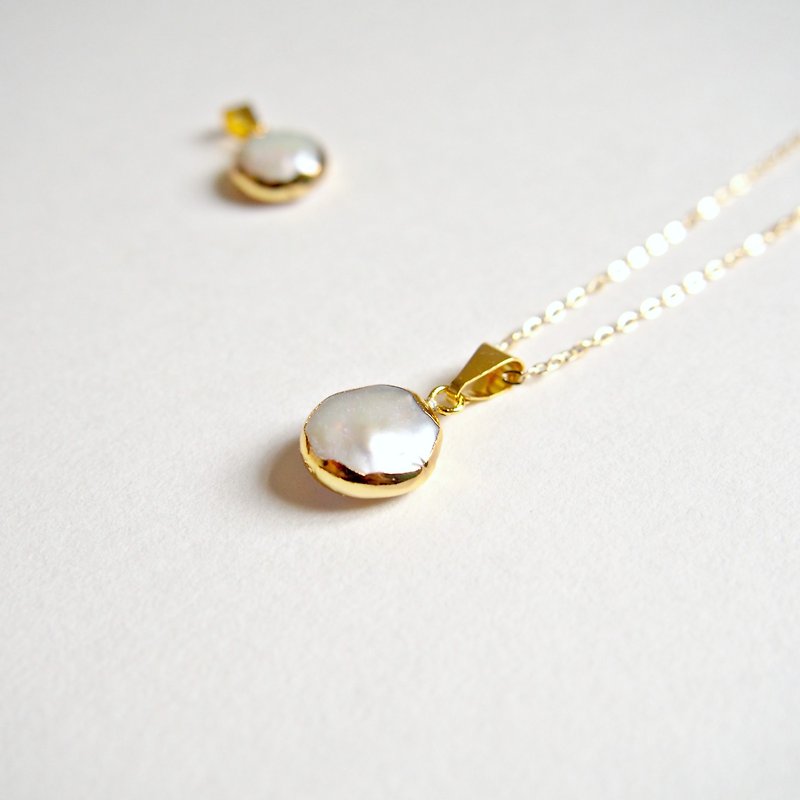 《KeepitPetite》精致高贵・进口淡水珍珠镀金吊坠・镀金项链 (40cm / 16寸) • 礼物 - 项链 - 宝石 白色