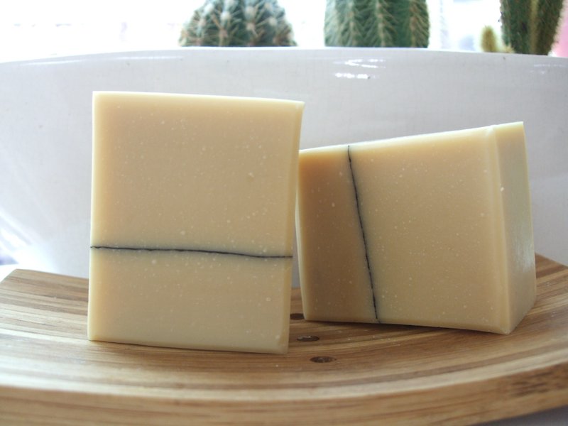 洋甘菊乳木果乳皂-一年以上老皂 手工皂 香皂 肥皂 - 沐浴用品 - 植物．花 
