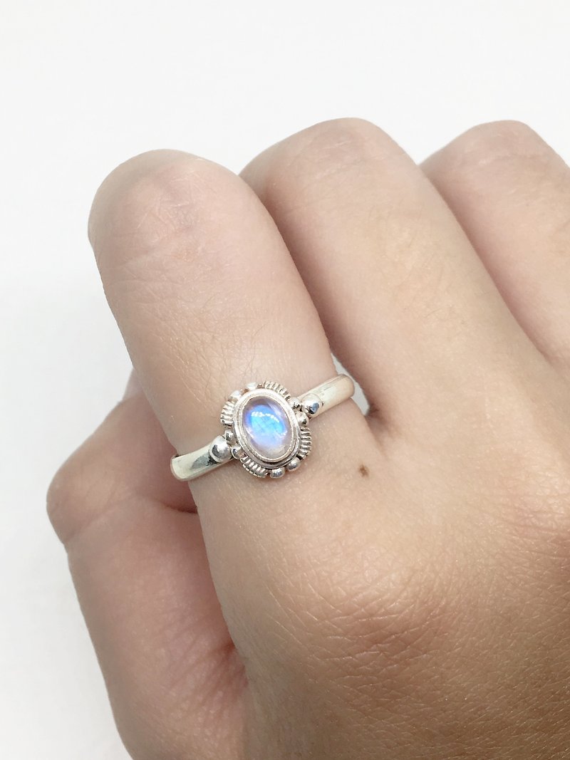 月光石925纯银戒指 尼泊尔手工镶嵌制作 - 戒指 - 其他金属 蓝色