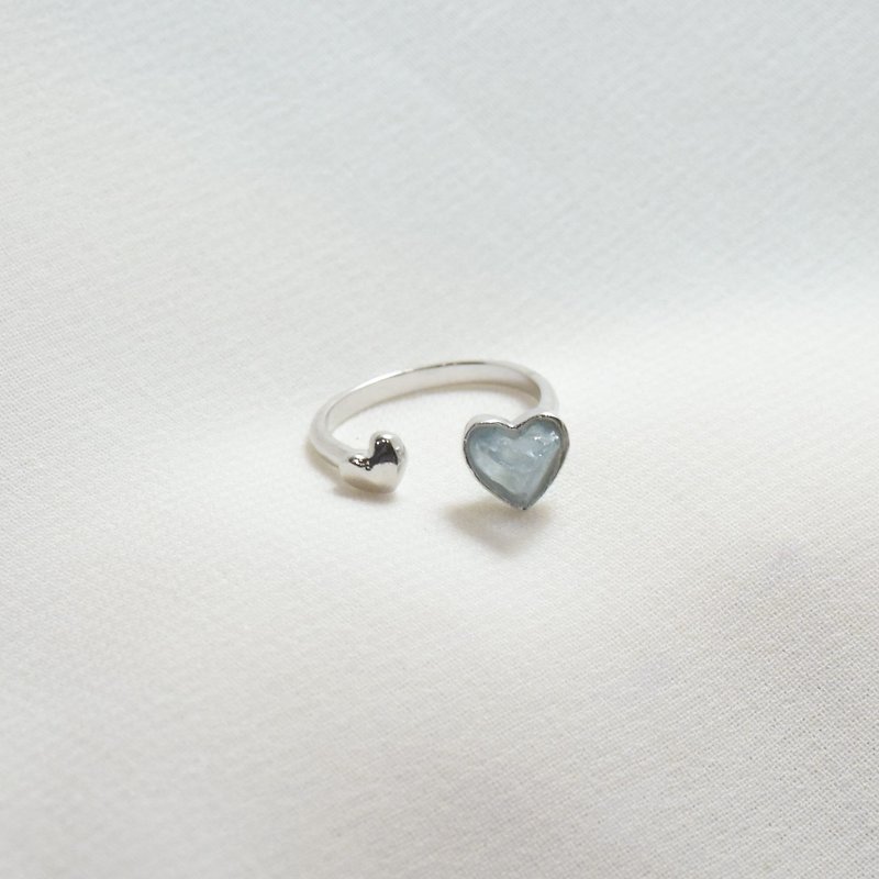 Double miniheart ring - 戒指 - 其他材质 银色
