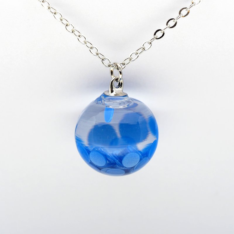 “爱家作-OMYWAY”DIY 手工制作 复古 蓝色 圆形 水 飘 玻璃球 颈链 Water Necklace - Glass Globe Necklace 1.4cm - 颈链 - 玻璃 透明
