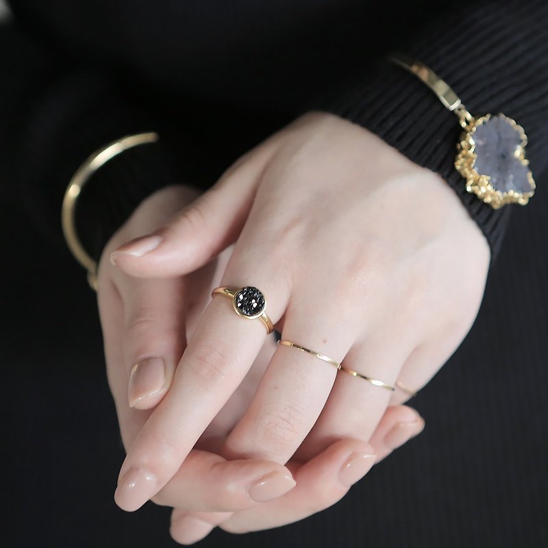ESCA STUDIO • s925纯银天然玛瑙晶簇矿石水晶戒指指环（晶石黑） - 戒指 - 宝石 黑色