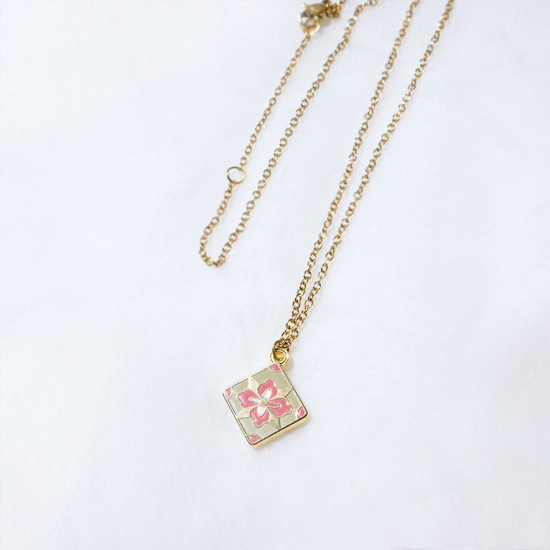 【卡片项链Card Necklace】台湾文化 花砖款-岁月静好 - 项链 - 其他金属 金色