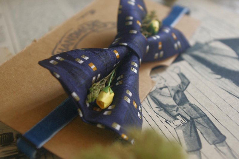 Papa's Bow Tie- 古董布花领带改制手工领结-希腊绅士-黄玫瑰版 - 领带/领带夹 - 丝．绢 蓝色