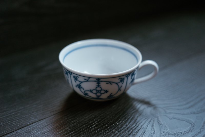 德国Winterlingー唐草纹古董宽口咖啡杯 / 花茶杯ー欧洲古物老件 - 咖啡杯/马克杯 - 瓷 蓝色