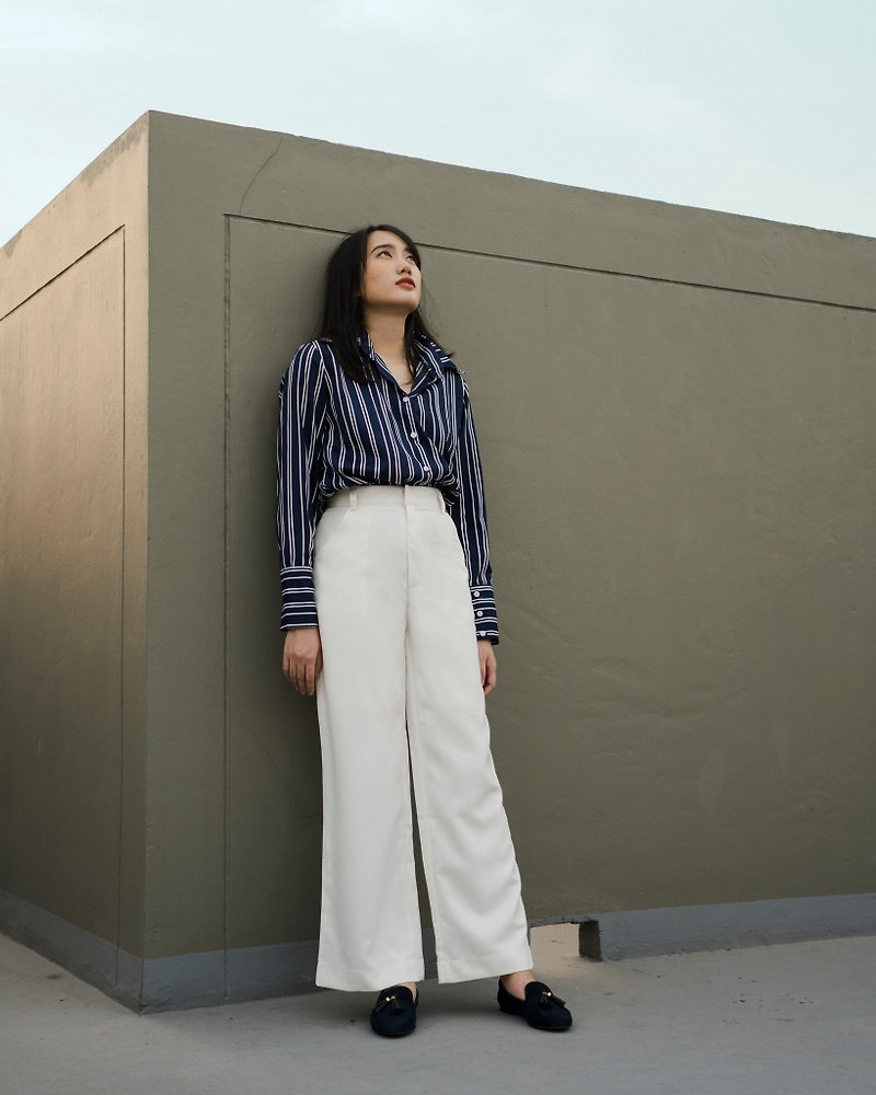 (SIZE M) WHITE WIDE LEG BASIC PANTS WITH HIGH WAIST AND FLY FRONT ZIPPER - 女装长裤 - 其他材质 白色