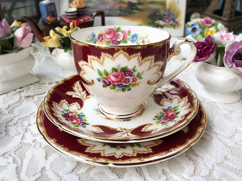 英国Royal Grafton 高贵宝石红美丽五彩花卉描金骨瓷三件式杯盘组 - 茶具/茶杯 - 瓷 