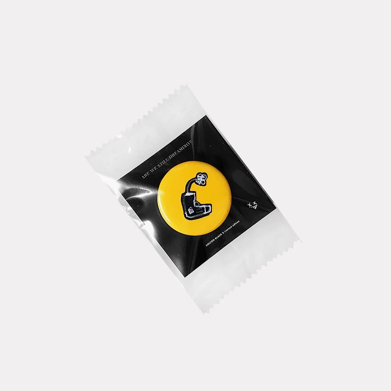 PARADISE 徽章 - 徽章/别针 - 防水材质 黄色