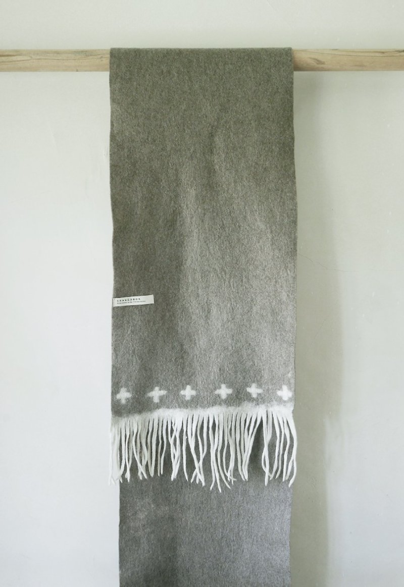 灰色白十字牦牛绒毛毡围巾 - 丝巾 - 其他材质 灰色
