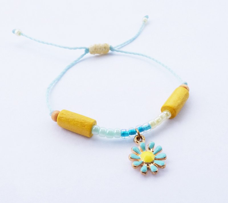 Blue yellow flower string bracelet - 手链/手环 - 其他材质 蓝色
