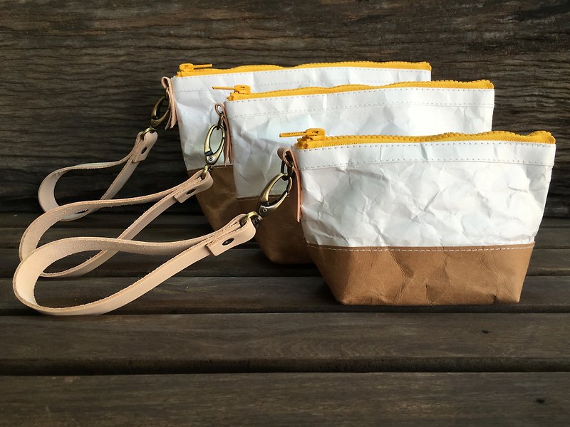 手拿包 Cospack : Tyvek 和牛皮纸袋 化妆包/收纳袋/防水/抗撕破/牛皮纸 - 化妆包/杂物包 - 纸 金色