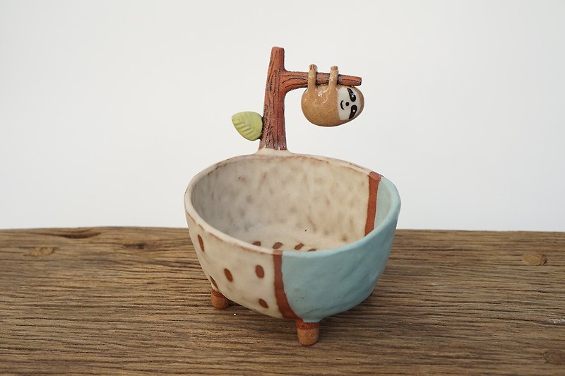 Sloth bowl , handmade ceramic. - 花瓶/陶器 - 陶 多色