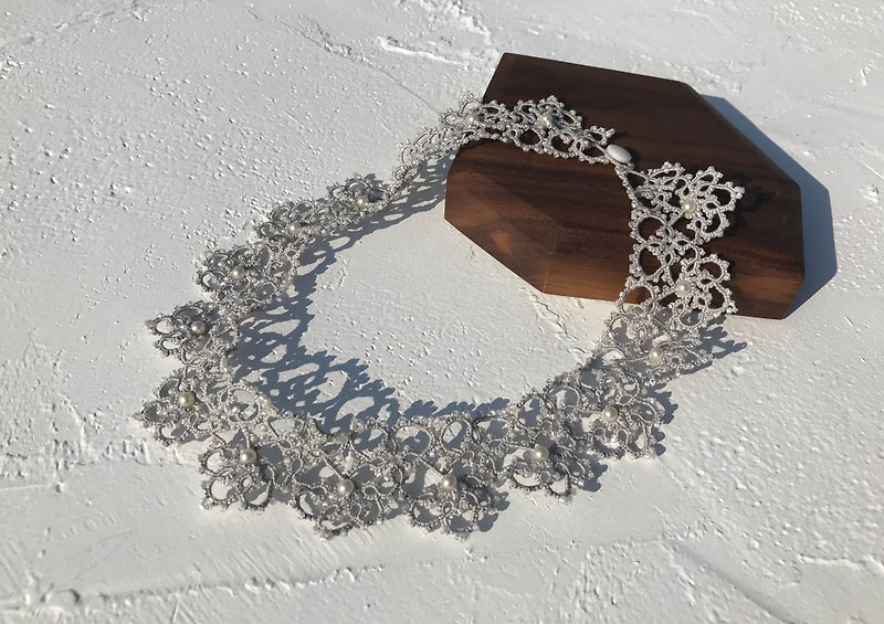 手织蕾丝项链 (灰色) / 情人节 / 礼物 /Swarovski水晶珍珠/ 定制化 - 项链 - 棉．麻 灰色