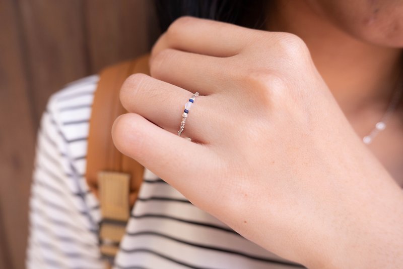 新款极幼手工 纯银珠戒指 主石为 3MM切面月亮石 + 小青金石 - 戒指 - 宝石 蓝色