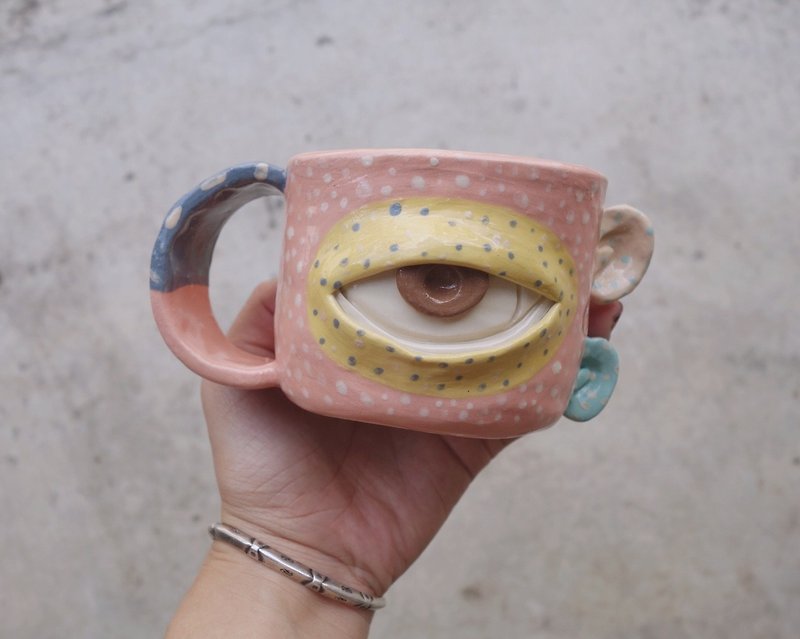 ceramic mug with big eye monster in pink  :) - 花瓶/陶器 - 陶 粉红色
