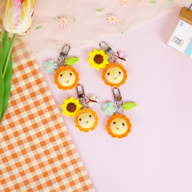 sun keychain charm zipper  key ring key chain bag charm handmade gift - 吊饰 - 棉．麻 黄色