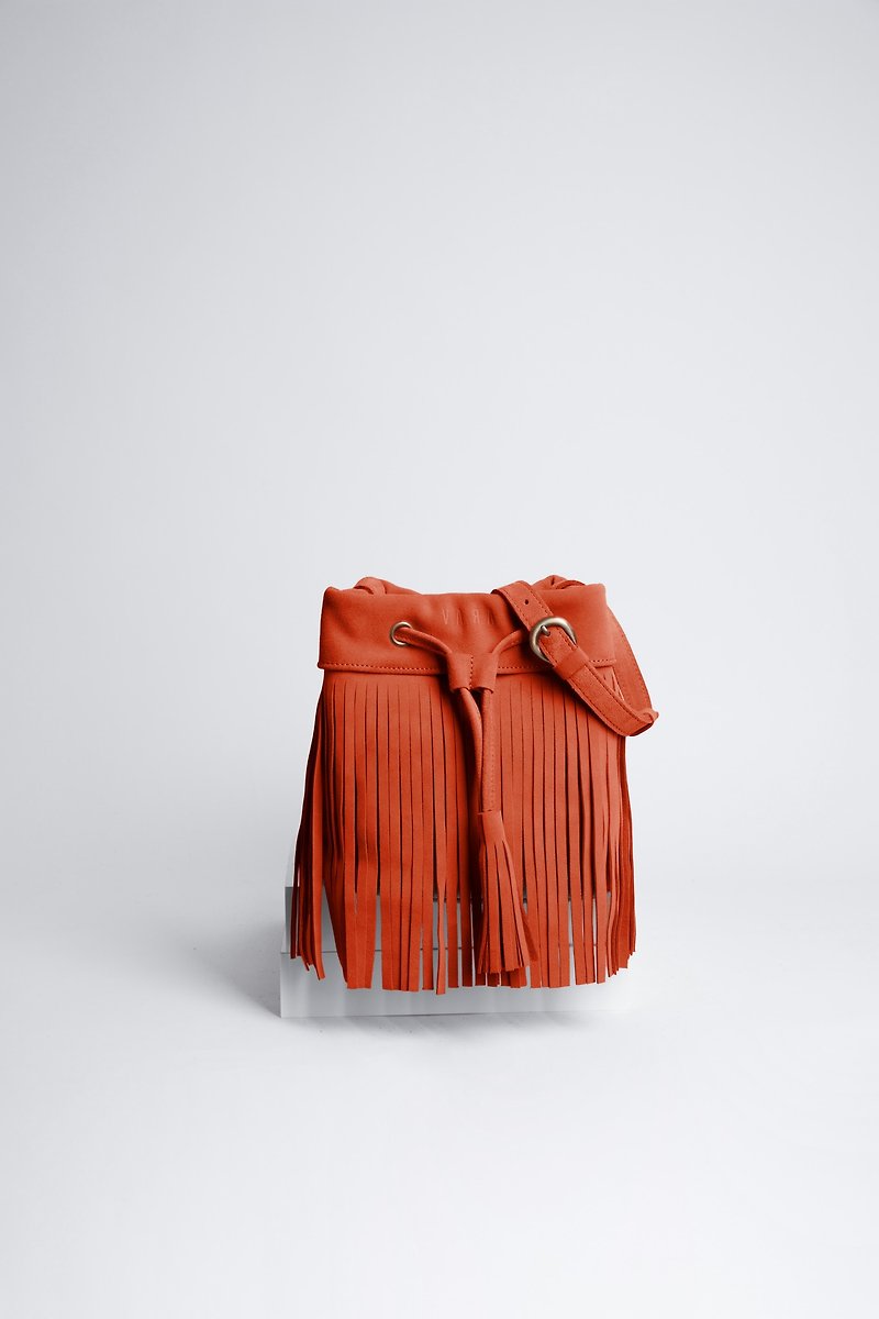 Leather fringe Bag (ORANGE) : The Undressed Orange - 束口袋双肩包 - 真皮 红色