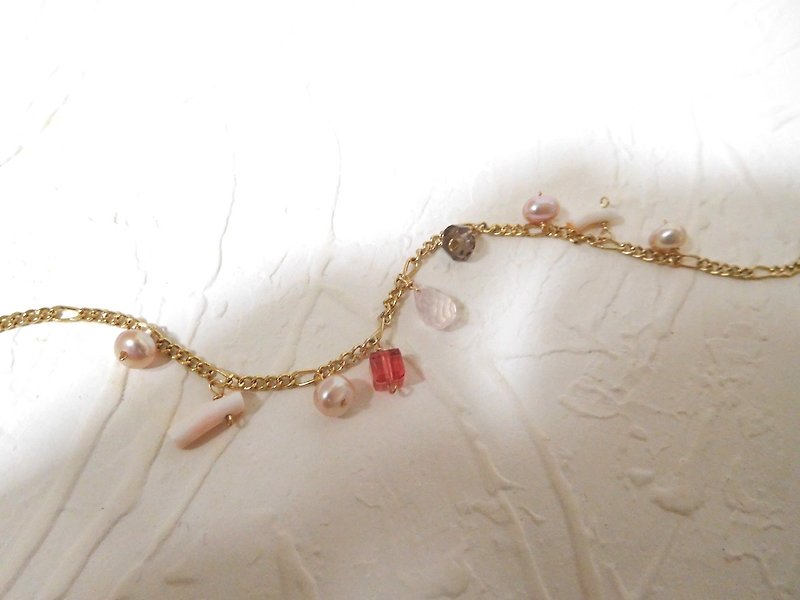 特制合金粉珍珠珊瑚粉晶垂坠手链 长度可调整 - 手链/手环 - 其他金属 粉红色