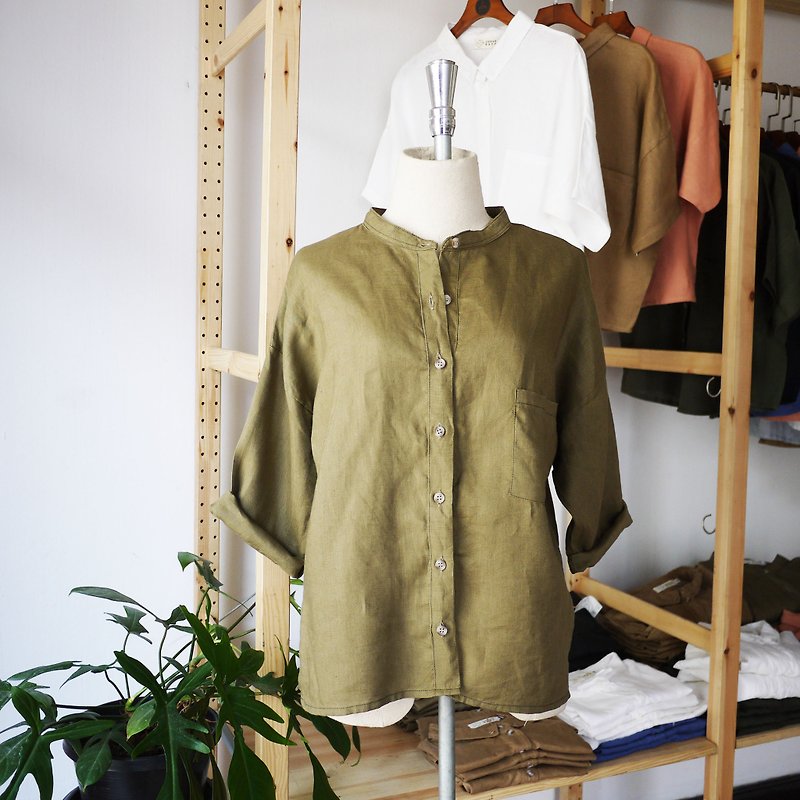 Mandarin Collar Linen Shirt with Pocket - Olive Green - 女装衬衫 - 亚麻 绿色