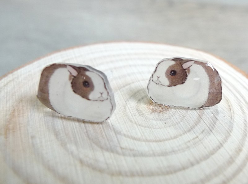 Misssheep-[糯米团子兔] 水彩手绘风格 兔子 手作耳环 (耳针 / 可转耳夹) [一对] - 耳环/耳夹 - 塑料 