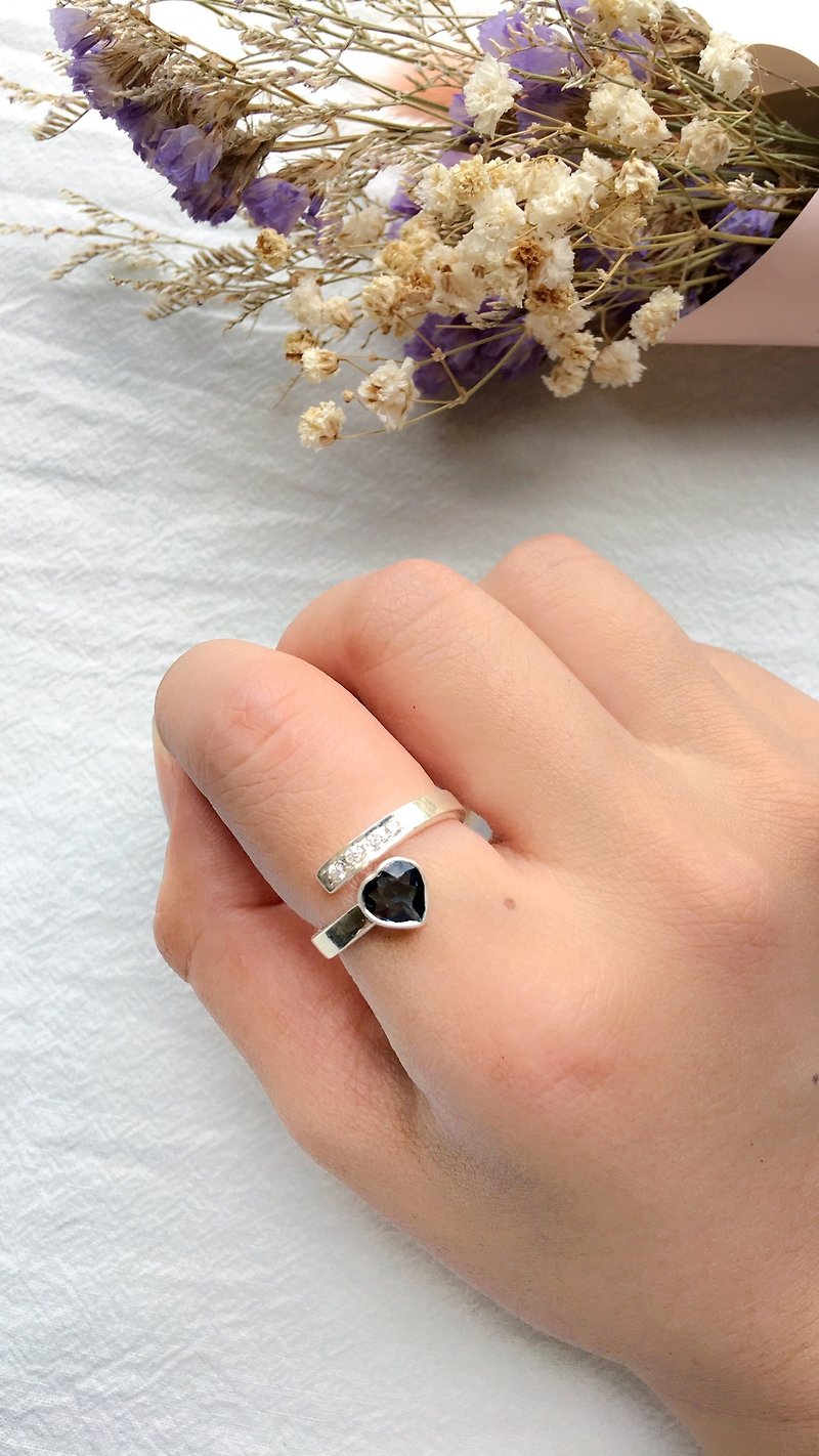 伦敦蓝托帕石925纯银心形时尚设计戒指  - 戒指 - 宝石 银色