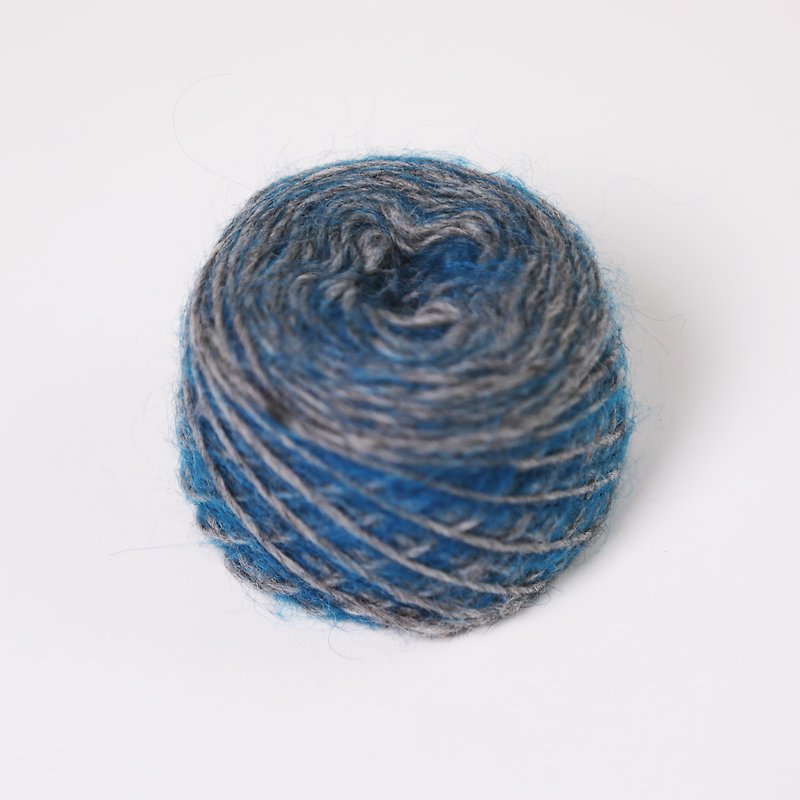 手捻双股毛海-灰亮蓝-公平贸易 - 编织/刺绣/羊毛毡/裁缝 - 羊毛 蓝色