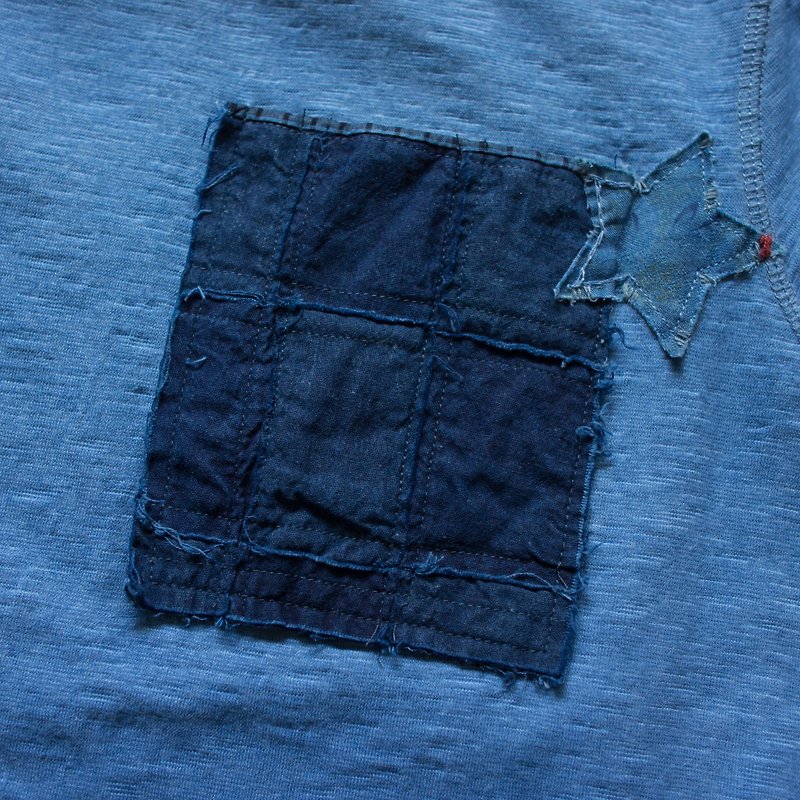 貮们 ‘INDIGO植物染星星口袋拼接短袖T恤MAN07’尺寸L号 - 男装上衣/T 恤 - 棉．麻 蓝色