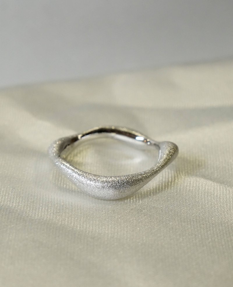 Diamond Blast Abstract Ring  Silver - 戒指 - 其他金属 银色