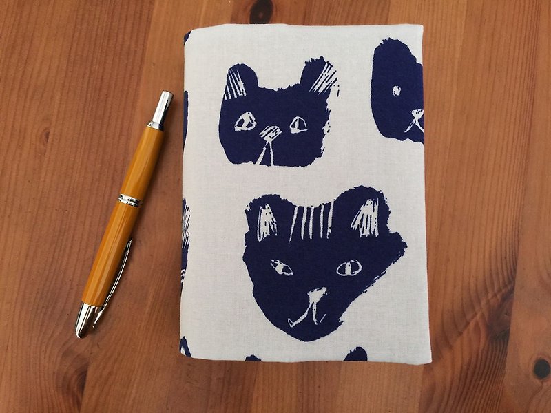 手绘猫手工书衣/书套(笔记本/日记/手帐) - 书衣/书套 - 棉．麻 蓝色