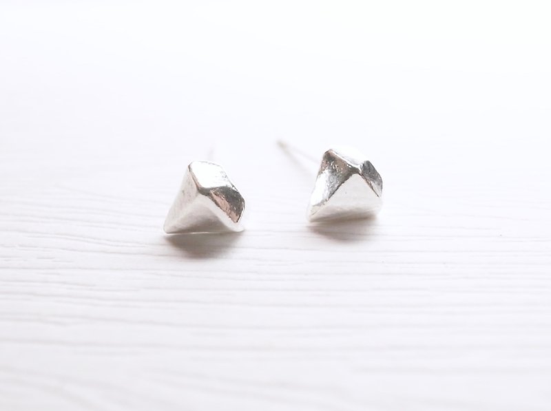 二毛银【银钻石耳环】 - 耳环/耳夹 - 银 银色