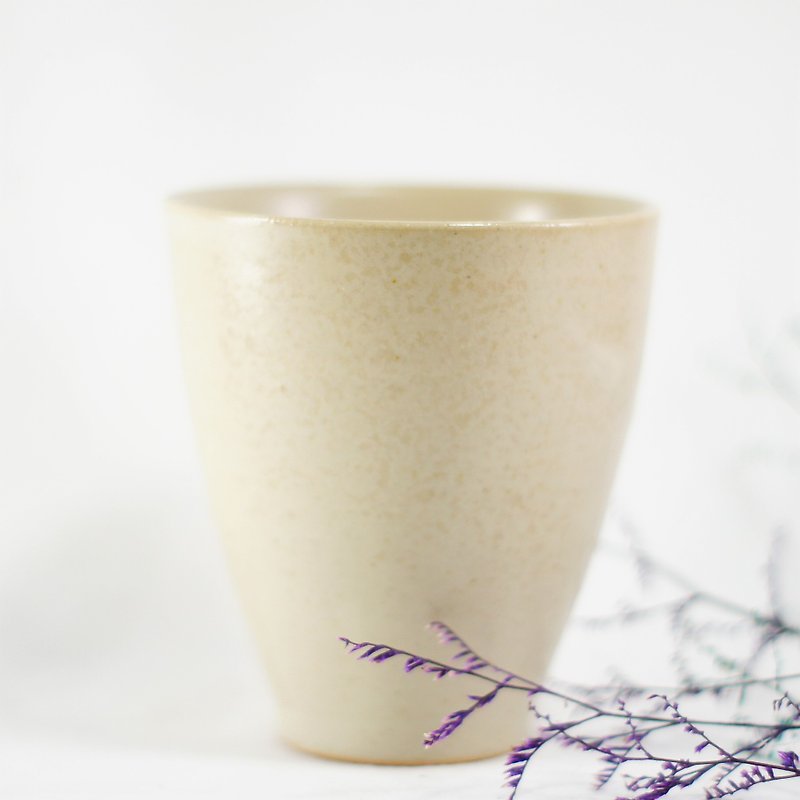 (展示品)米白手握杯,咖啡杯,茶杯,水杯-容量约250,220ml - 茶具/茶杯 - 陶 白色