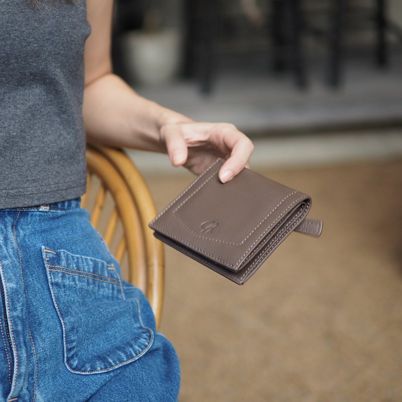 Hannah (Warm taupe) : Small leather short wallet, folded wallet, Mini wallet - 皮夹/钱包 - 真皮 咖啡色