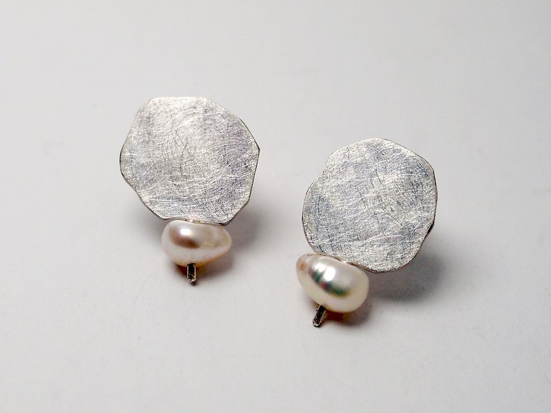 珍珠 系列 #a224 白几何耳环 - 耳环/耳夹 - 银 银色