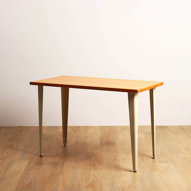 简单原木桌 日本桧木  餐桌 办公桌 斜线白色铁脚 - 餐桌/书桌 - 木头 咖啡色