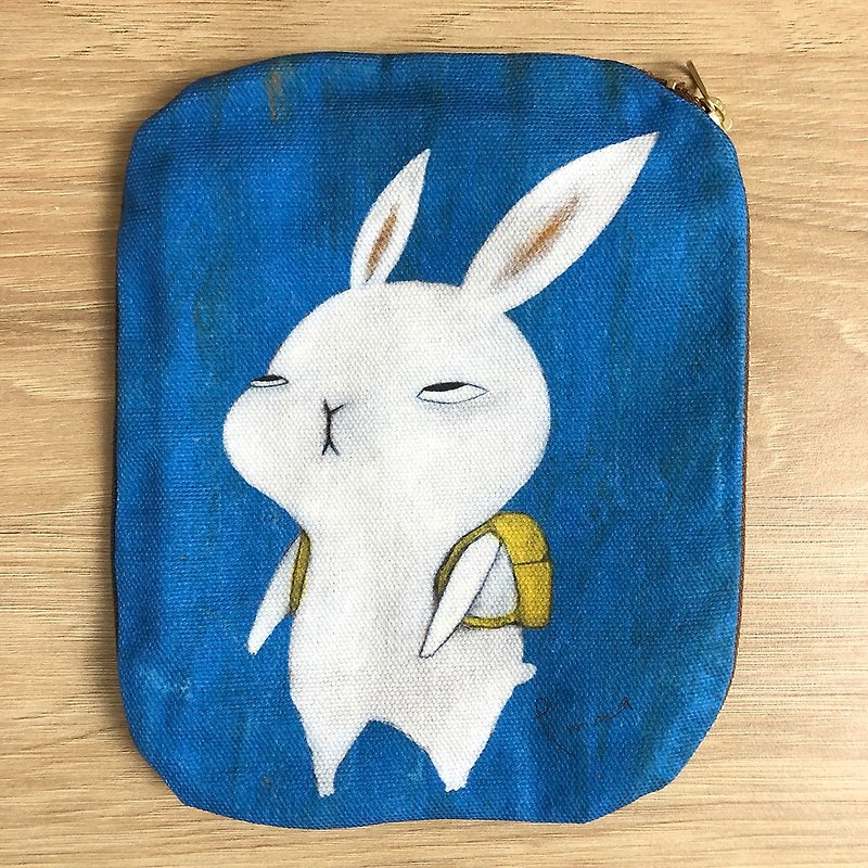 emmaAparty插画小包:不想上班兔子 - 化妆包/杂物包 - 棉．麻 蓝色