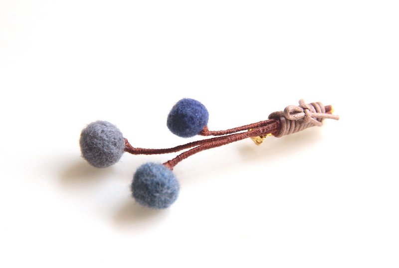 蓝色浆果 羊毛毡 植物胸针 - 胸针 - 羊毛 蓝色