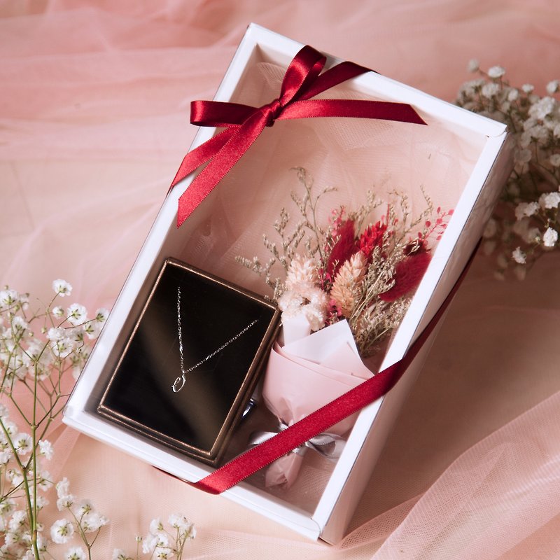 浪漫粉红花束礼盒 | 跨界合作 | 字母项链。干燥花。专属礼物 - 项链 - 纯银 