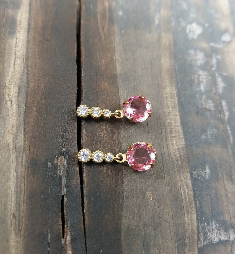 粉红古董玻璃锆石针式耳环 - 耳环/耳夹 - 其他金属 