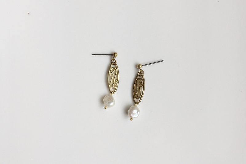 wabisabi 简约黄铜珍珠造型耳环 - 耳环/耳夹 - 其他金属 金色