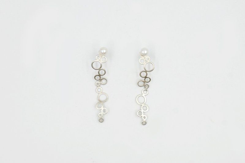 I-Shan13   珍珠泡泡耳环 长 - 耳环/耳夹 - 纯银 银色