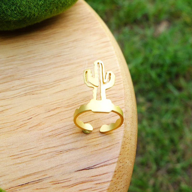 Ring Simple Cactus - 戒指 - 其他金属 金色