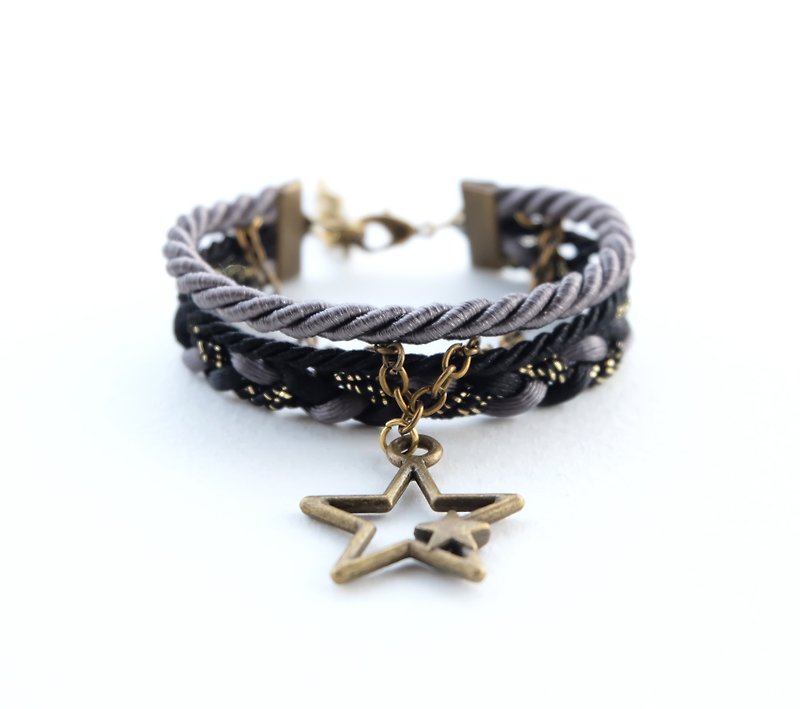 Star layered bracelet in charcoal / black / glittered black - 手链/手环 - 其他材质 灰色