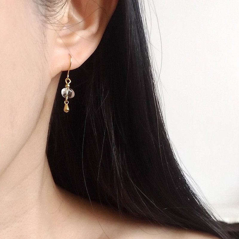 e038-灵巧2-黄铜天然水晶 针式夹式耳环 - 耳环/耳夹 - 宝石 白色