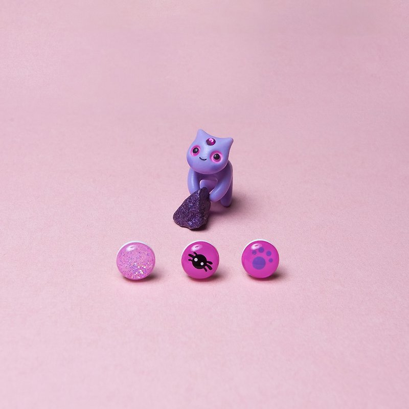 Exclusive Product - Lilac Mystic Cat Earrings - 耳环/耳夹 - 粘土 粉红色