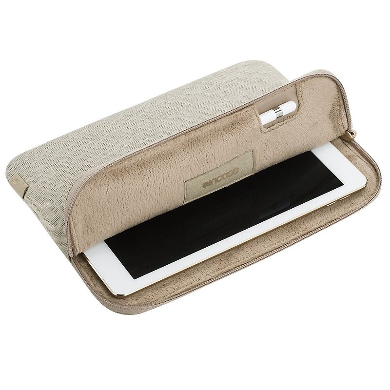 【INCASE】Slim Sleeve iPad Pro 9.7寸 防震包 附笔插槽 (卡其) - 平板/电脑保护壳 - 其他材质 卡其色