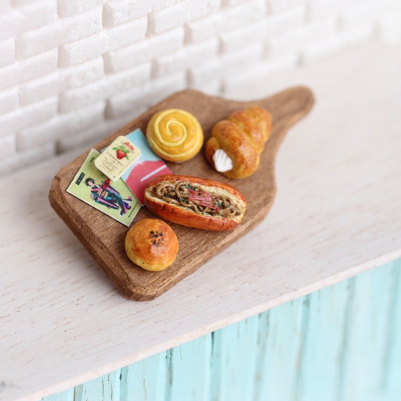 日式口味袖珍面包别针/Miniature Japan Bread/日本/纪念品 - 胸针 - 粘土 橘色