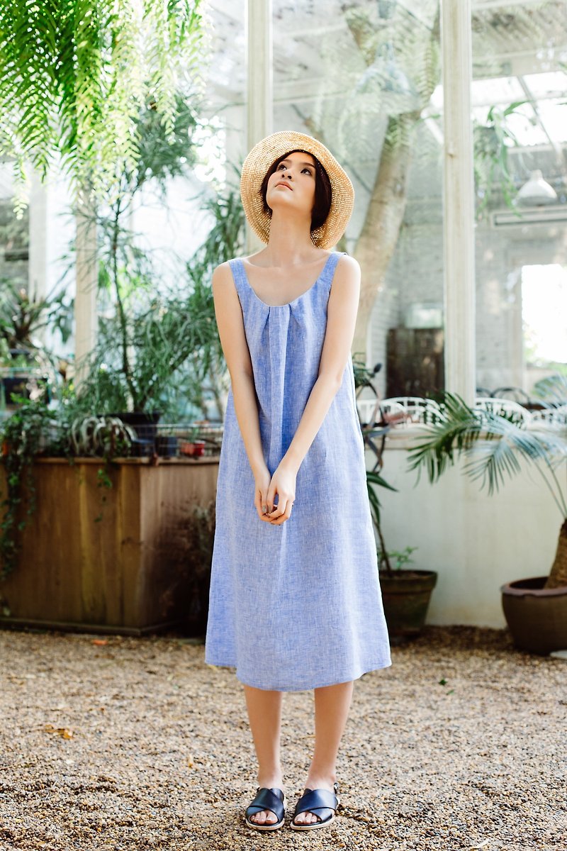 极简设计连身洋装-蓝色 - 洋装/连衣裙 - 棉．麻 蓝色