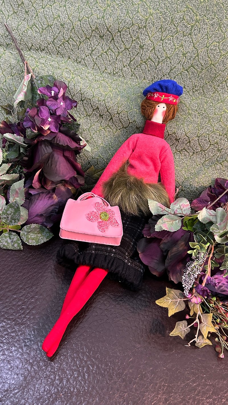 定制化布娃娃 送给自己的礼物  珠绣贝雷帽/提包 - 玩偶/公仔 - 棉．麻 多色